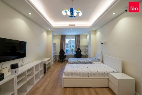 Vilă de vânzare în Dubai, EAU 5 dormitoare, 567.1 mp.  №721155 - poză 12