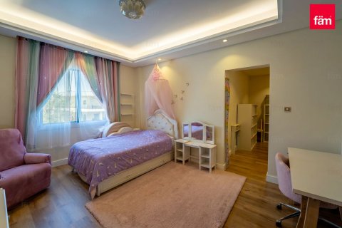 Vilă de vânzare în Dubai, EAU 5 dormitoare, 567.1 mp.  №721155 - poză 15