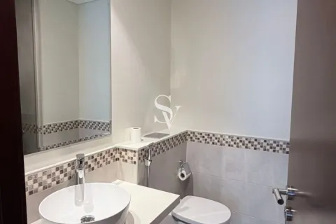 Lägenhet uthyres i Business Bay, Dubai, UAE 2 sovrum, 84 kvm Nr. 720248 - fotografi 8