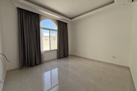 Huvila Al Barsha, Dubai, Arabiemiraatit 3 makuuhuonetta, 418.06 m2 № 750765 - kuva 6