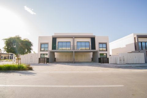 Townhouse în Yas Island, Abu Dhabi, EAU 3 dormitoare, 417.41 mp.  №750761