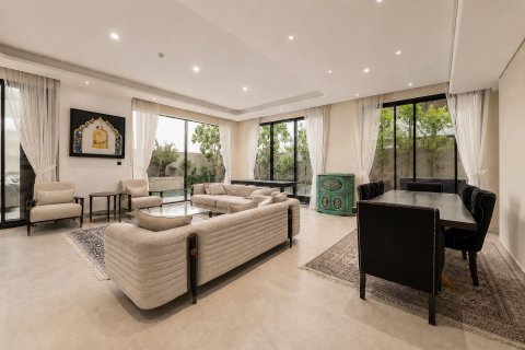 Villetta a schiera in vendita a Dubai Land, Dubai, EAU 4 camere da letto, 281.12 mq. № 757455 - foto 2