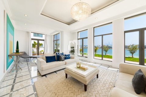 Villa Palm Jumeirah, Dubaijā, AAE 5 istabas, 1245 m2 Nr. 663822 - attēls 8