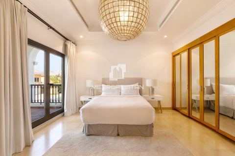 Villa Palm Jumeirah, Dubaijā, AAE 5 istabas, 1245 m2 Nr. 663822 - attēls 28