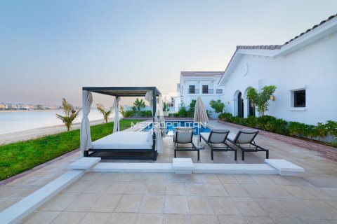 Villa Palm Jumeirah, Dubaijā, AAE 5 istabas, 1245 m2 Nr. 663822 - attēls 5