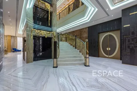 Vila u Emirates Hills, Dubai, UAE 6 spavaćih soba, 2973 m2 Br. 649832 - fotografija 3