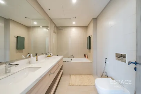 Shtëpi në qytet në Dubai Land, Emiratet e Bashkuara Arabe 3 dhoma gjumi, 208 m2. № 649811 - Foto 15