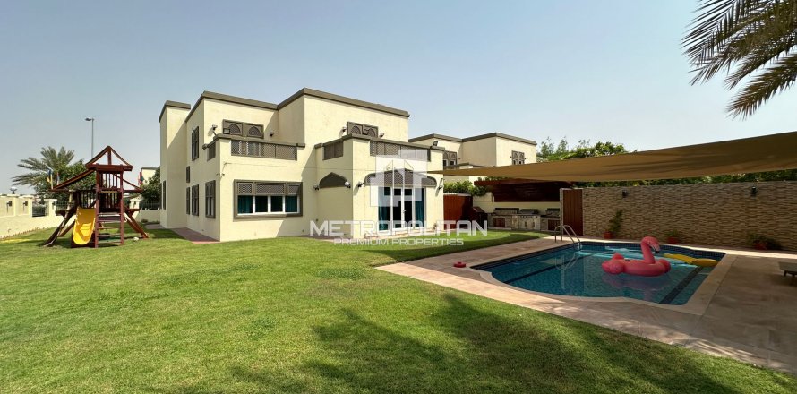 ویلا در Jumeirah Park، Dubai ، امارات متحده عربی 4 خوابه ، 403 متر مربع.  شماره 664527