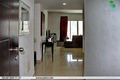 Apartamento en venta en Al Reef, Abu Dhabi, EAU 2 dormitorios, 120 m2 № 731772 - foto 4