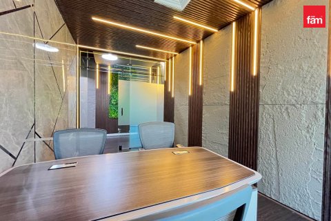 Business Bay, Dubai, UAE의 임대용 사무실 55제곱미터 번호 740471 - 사진 9