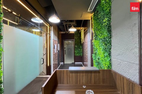 Business Bay, Dubai, UAE의 임대용 사무실 55제곱미터 번호 740471 - 사진 5