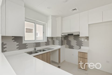 Townhouse de închiriat în Dubai Land, Dubai, EAU 3 dormitoare, 179.02 mp.  №761442 - poză 4
