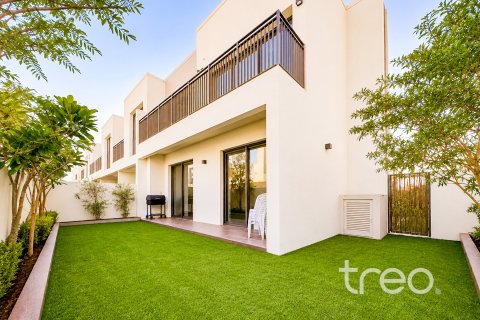 خانه شهری در Dubai South (Dubai World Central)، Dubai ، امارات متحده عربی 4 خوابه ، 237.09 متر مربع.  شماره 761445
