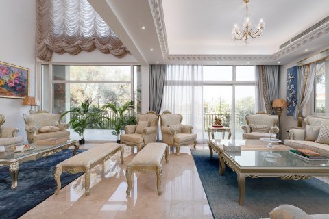 Vilë në Jumeirah Islands, Dubai, Emiratet e Bashkuara Arabe 4 dhoma gjumi, 818.66 m2. № 749402 - Foto 6
