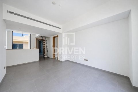 Villa sa Jebel Ali, Dubai, UAE 4 silid-tulugan, 656.55 sq.m. № 757035 - larawan 3
