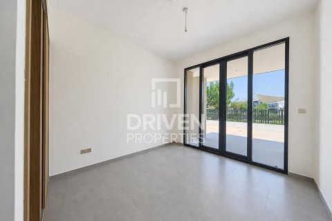 Villa sa Jebel Ali, Dubai, UAE 4 silid-tulugan, 656.55 sq.m. № 757035 - larawan 5