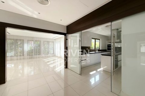 Villa til leie i Palm Jumeirah, Dubai, Emiratene 6 soverom, 1245.37 kvm Nr. 757019 - Foto 17