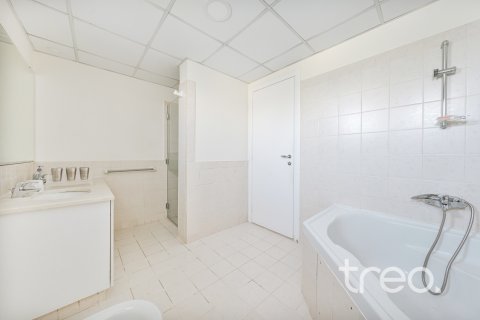 Vilë në Meadows, Dubai, Emiratet e Bashkuara Arabe 5 dhoma gjumi, 342.53 m2. № 739194 - Foto 15
