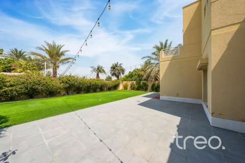 Vilë në Meadows, Dubai, Emiratet e Bashkuara Arabe 5 dhoma gjumi, 342.53 m2. № 739194 - Foto 16
