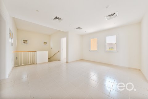 Vilë në Meadows, Dubai, Emiratet e Bashkuara Arabe 5 dhoma gjumi, 342.53 m2. № 739194 - Foto 7