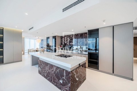 Appartamento in vendita a Downtown Dubai (Downtown Burj Dubai), Dubai, EAU 4 camere da letto, 366.13 mq. № 767244 - foto 13