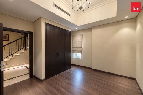 Villa para arrendamento em Al Furjan, Dubai, EAU 5 quartos, 600 m2 № 769087 - foto 13