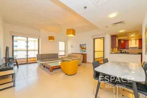 Huoneisto Jumeirah Beach Residence, Dubai, Arabiemiraatit 1 makuuhuone, 111 m2 № 738316 - kuva 6