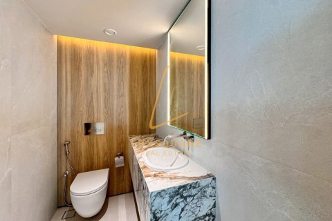 Penthouse lakás itt: Dubai, EAE, 3 hálószoba, 814 m², azonosító: 753910 - fénykép 25