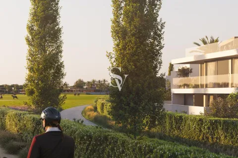 Vila u Dubai Investment Park, UAE 5 spavaćih soba, 500 m2 Br. 736683 - fotografija 11