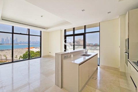 Apartment in Palm Jumeirah, Dubai, UAE 1 bedroom, 94 sq.m. № 718735