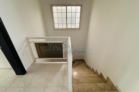 فيلا للإيجار في جميرا، دبي، الإمارات العربية المتحدة 4 غرفة نوم ، 279 متر مربع ، رقم 659625 - صورة 11