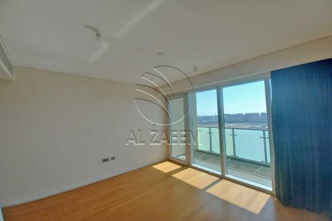 آپارتمان در Al Raha Beach، Abu Dhabi ، امارات متحده عربی 2 خوابه ، 145 متر مربع.  شماره 725785