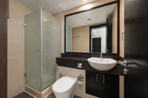 Apartmen di Jumeirah Lake Towers, Dubai, UAE 2 bilik tidur, 82.59 meter persegi № 764368 - foto 10