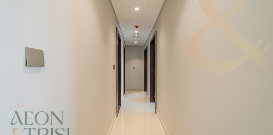 Huoneisto NOBLES TOWER Business Bay, Dubai, Arabiemiraatit 2 makuuhuonetta, 118 m2 № 649116