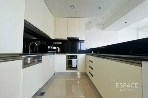 Appartamento in affitto a Dubai Marina, Dubai, EAU 3 camere da letto, 173 mq. № 738476 - foto 5