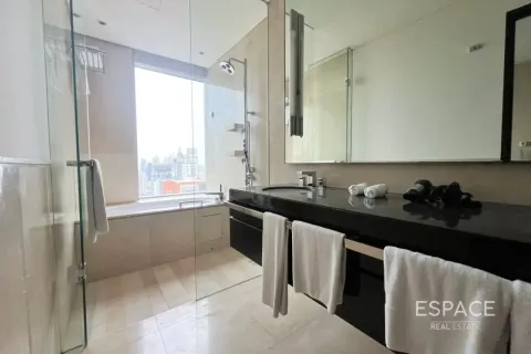 Appartamento in affitto a Dubai Marina, Dubai, EAU 3 camere da letto, 173 mq. № 738476 - foto 15