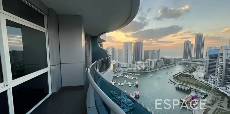 Apartament në Dubai Marina, Emiratet e Bashkuara Arabe 3 dhoma gjumi, 212 m2. № 738475