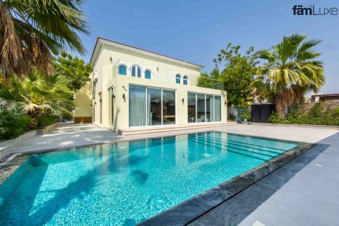 Villa Dubaijā, AAE 4 istabas, 668.2 m2 Nr. 757789 - attēls 3