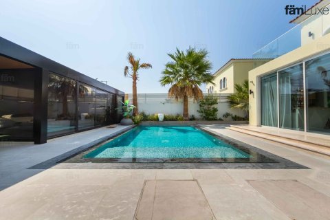 Villa Dubaijā, AAE 4 istabas, 668.2 m2 Nr. 757789 - attēls 15