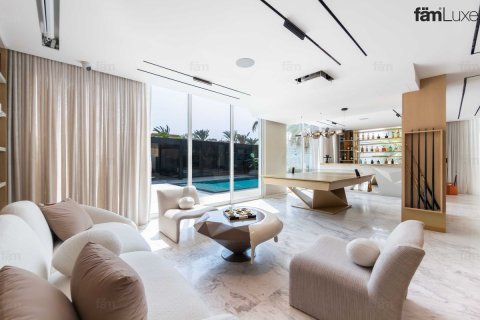 Villa Dubaijā, AAE 4 istabas, 668.2 m2 Nr. 757789 - attēls 14