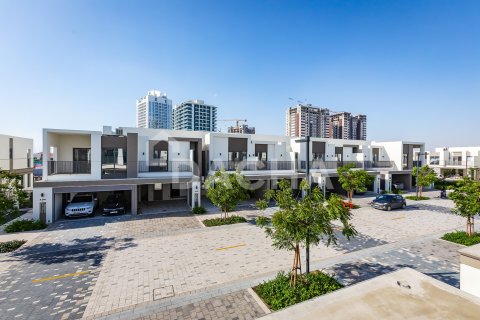 Kaupunkipientalo Tilal Al Ghaf, Dubai, Arabiemiraatit 3 makuuhuonetta, 203 m2 № 726899 - kuva 15