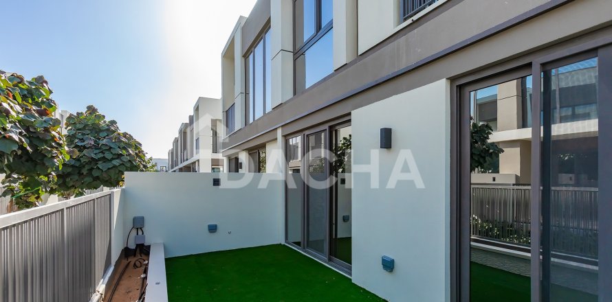 Kaupunkipientalo Tilal Al Ghaf, Dubai, Arabiemiraatit 3 makuuhuonetta, 203 m2 № 726899