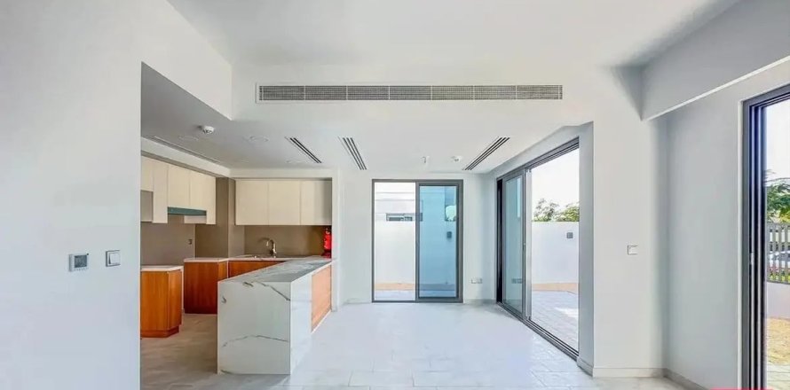 Villa itt: Dubai, EAE, 3 hálószoba, 163.2 m², azonosító: 705712