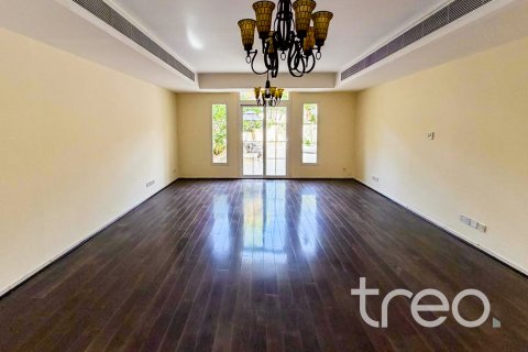 Villa en venta en The Springs, Dubai, EAU 3 dormitorios, 228.08 m2 № 741062 - foto 2
