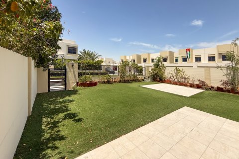 Stadthaus zur Miete in Town Square, Dubai, VAE 4 Schlafzimmer, 268.21 m2 Nr. 750539 - Foto 17