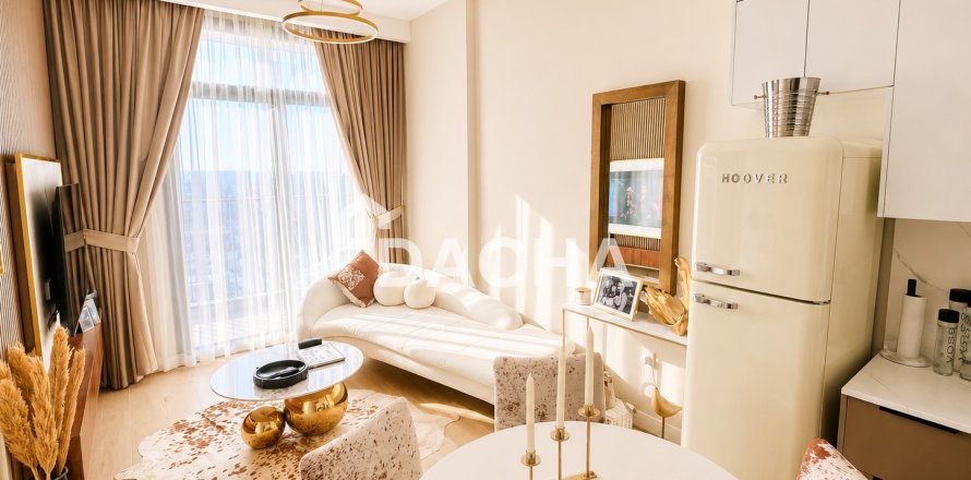 Apartment i Rukan, Dubai, UAE 1 soveværelse, 48 kvm № 728205