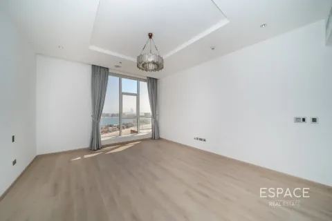 Apartemen di Palm Jumeirah, Dubai, UEA 3 kamar tidur, 222 m2 nomor 738326 - foto 13