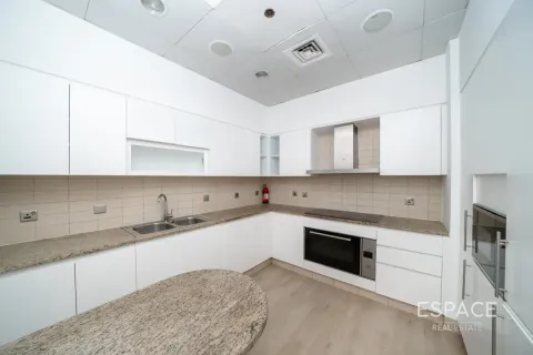 Apartemen di Palm Jumeirah, Dubai, UEA 3 kamar tidur, 222 m2 nomor 738326 - foto 6