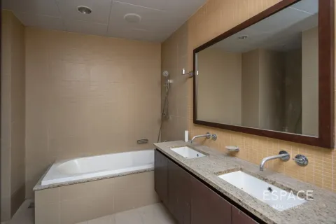 Huoneisto Palm Jumeirah, Dubai, Arabiemiraatit 3 makuuhuonetta, 222 m2 № 738325 - kuva 13