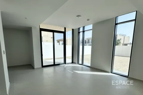 Снять в аренду таунхаус в Dubai South (Dubai World Central), Дубай, ОАЭ 4 спальни, 223м2, № 738321 - фото 3